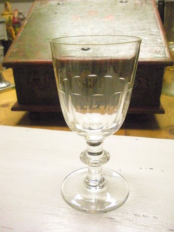 Sleben Berlinois/Chr.8 hvidvinsglas højde 13cm.
