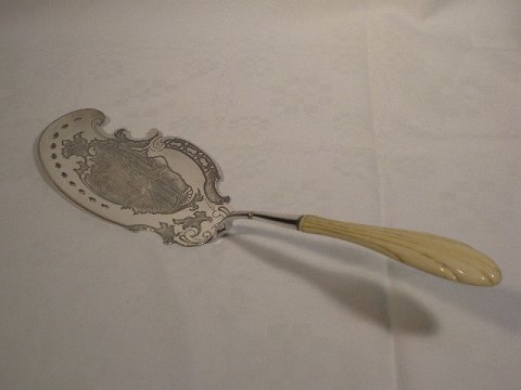 Sønderjysk kagespade af sølv med elfenben skaft Andreas Heinrich Gottlieb Breundle Aabenraa