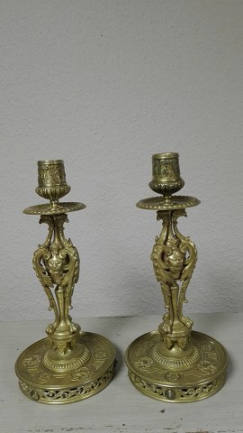 Et par Franske lysestager af bronze