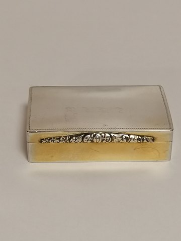 Lugtedåse af sølv Dateret 1859Mester Peder Eriksen Haderslev