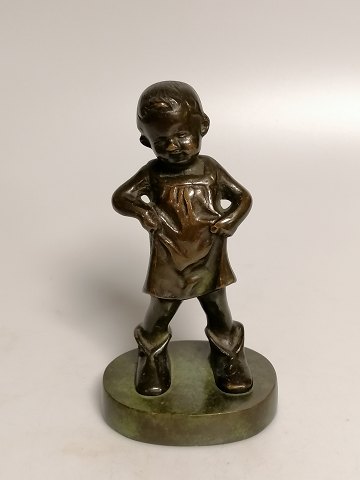 Bronze figur i form af en pige